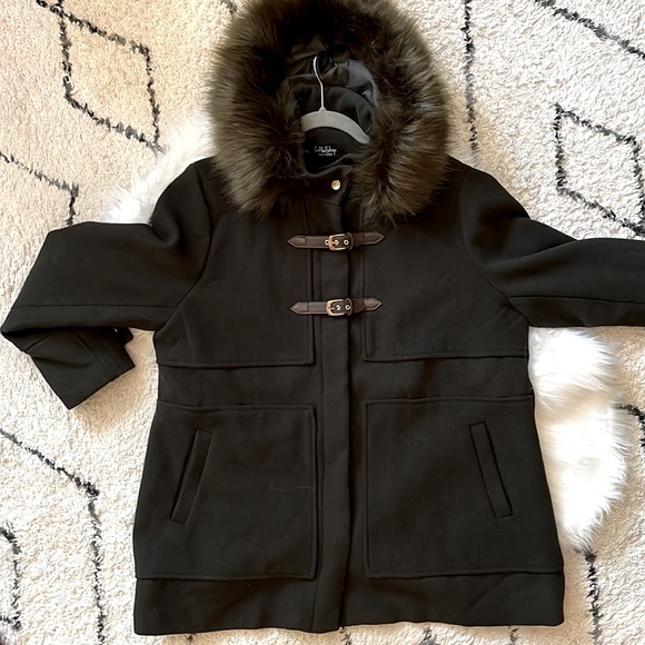 Coffee Shop New York, Green Winter Coat - Picture 2 of 11